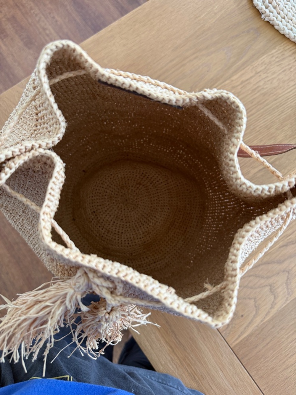 Woven Raffia Bucket Shoulder Bag in Natural Tan with Tassels - Picture 4 of 6